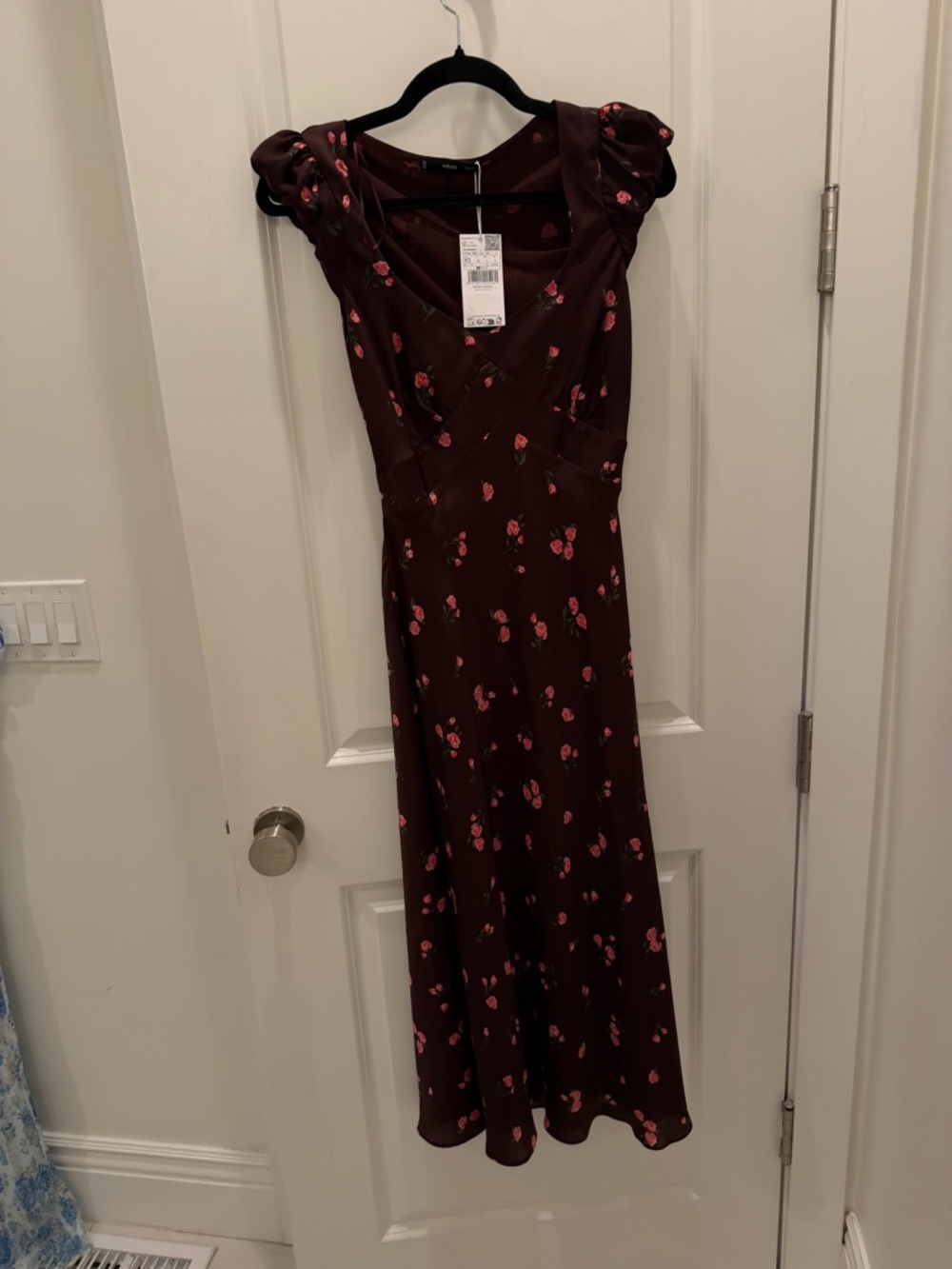 NWT Mango Floral V-Neck Midi Dress burgundy floral with back cut out